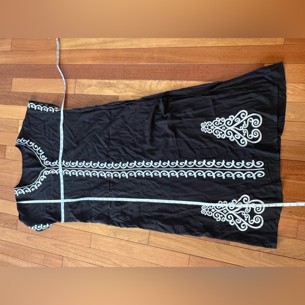 Floral Embroidered V-Neck Swimsuit Cover-Up Kaftan Dress - Picture 12 of 16